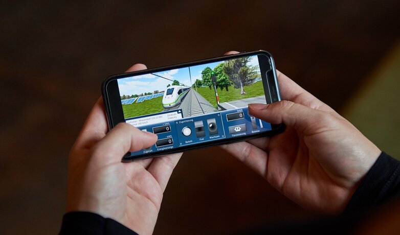 Mit der App DB Zug Simulator zum virtuellen Lokführer werden und Energie sparen | © DB AG/ Faruk Hosseini