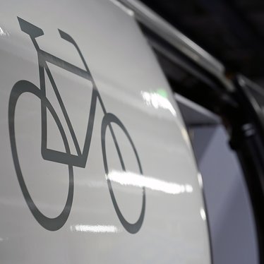 Pictogram marking ICE bicycle compartment | © DB AG/ Volker Emersleben