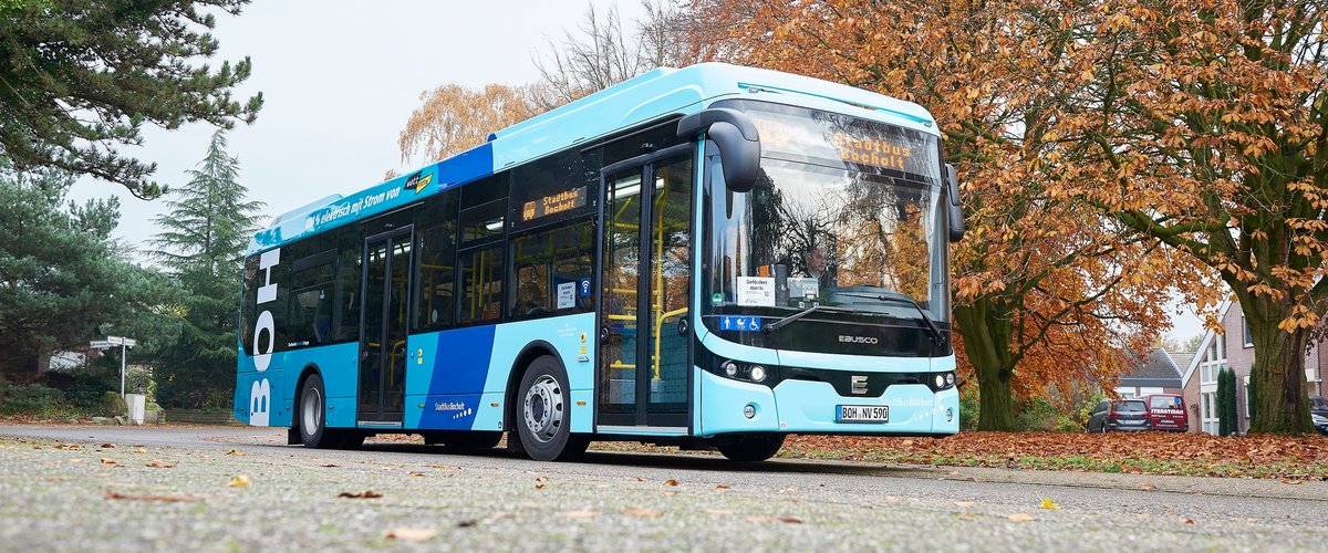 With the electric bus, customers in Bochold can travel quietly and in a climate-friendly manner. | © DB AG / Faruk Hosseini