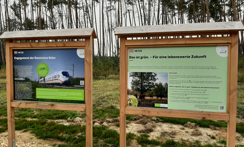 2 Infotafeln im Naturlehrpfad Wisentwald