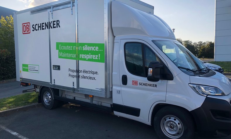 Der E-LKW von DB Schenker ist auch in Frankreich unterwegs.