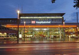 Neue LEDs strahlen jetzt am Essener Hauptbahnhof