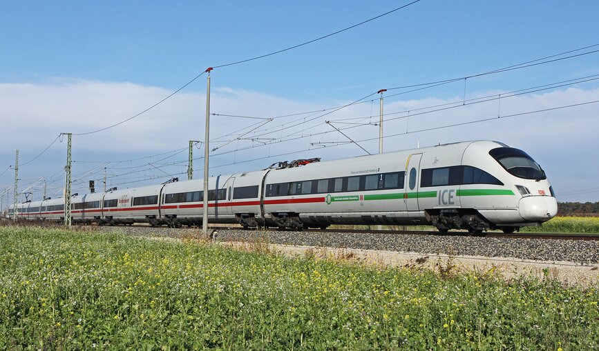 Ein ICE T Baureihe 411 auf dem Weg nach München.