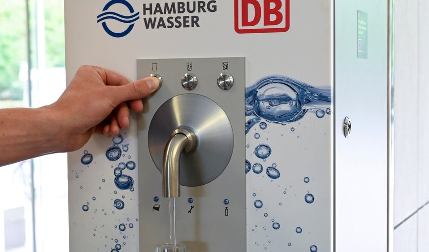 Die Deutsche Bahn versorgt Reisende in Ahrensburg mit Trinkwasser.