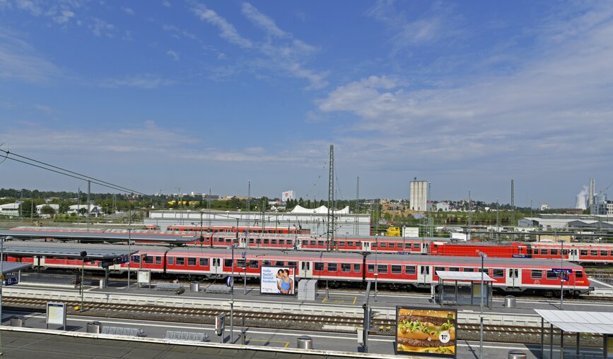 Der Bahnhof Heilbronn wird grüner.