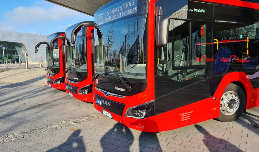 Die neuen MAN-Hybridbusse vom Typ „MAN Lion’s City Efficient Hybrid“.