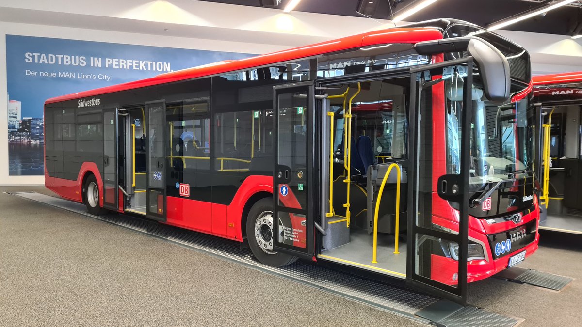 Der neue MAN-Hybridbus vom Typ „MAN Lion’s City Efficient Hybrid“.