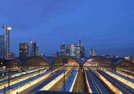 Unter anderem im Silberturm in Frankfurt am Main werden zur Earth Hour die Lichter ausgeschalten.