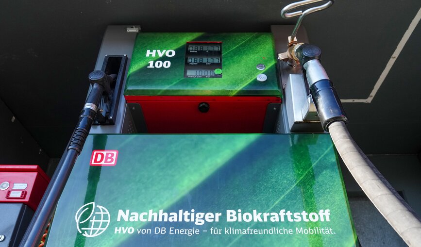 Eine Tankstelle für Biokraftstoff HVO (Hydrotreated Vegetable Oil)