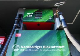 Eine Tankstelle für Biokraftstoff HVO (Hydrotreated Vegetable Oil)