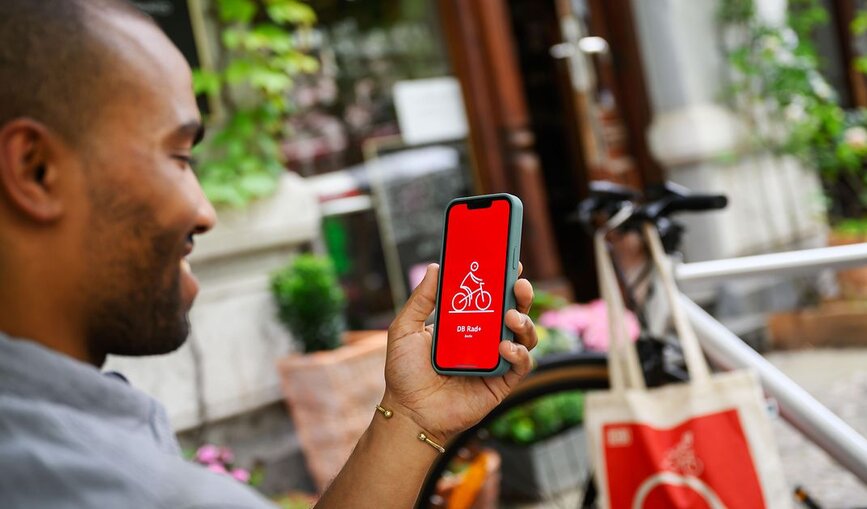 App DB Rad+ startet in Freiburg und wandelt Fahrradkilometer in Prämien um