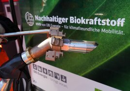 Eine Tankstelle für Biokraftstoff HVO (Hydrotreated Vegetable Oil) am Rangierbahnhof München-Nord