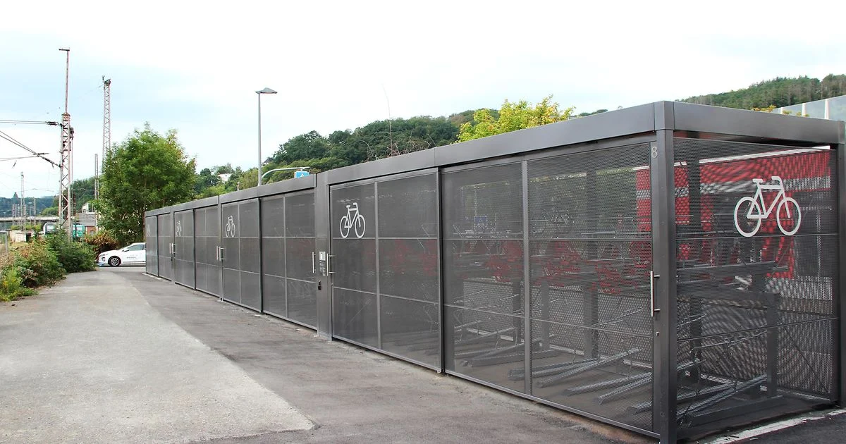 Mehr Stellplätze für Fahrräder an Bahnhöfen in Siegen