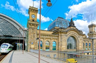 Die Ostansicht des Hauptbahnhof Dresden. | © Deutsche Bahn AG / Christian Bedeschinski