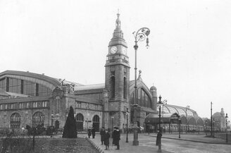 Historische Schwarzweiß-Aufnahme des Hamburger Hauptbahnhofs | © DB AG / Archiv