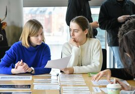 Trainees Nachhaltigkeit der Deutschen Bahn beim Onboarding.