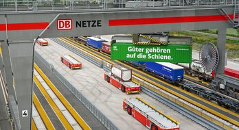 Gütertransport von DB Cargo am MegaHub Lehrte. | © Deutsche Bahn AG / Volker Emersleben