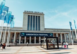 Eingang zum Greentech Festival 2024 in Berlin.