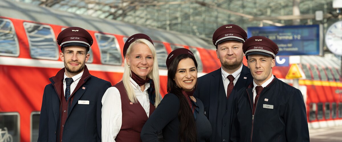 Team Zugbegleitpersonal DB | © Deutsche Bahn AG / Max Lautenschläger