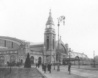 Historische Schwarzweiß-Aufnahme des Hamburger Hauptbahnhofs | © Deutsche Bahn AG / Archiv