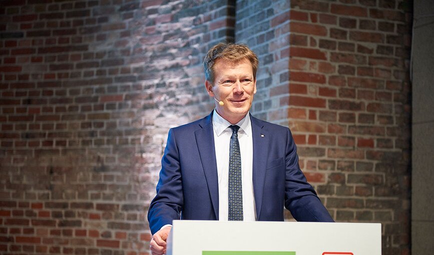 The Chairman of the Deutsche Bahn Management Board, Dr. Richard Lutz, at the Umweltforum.