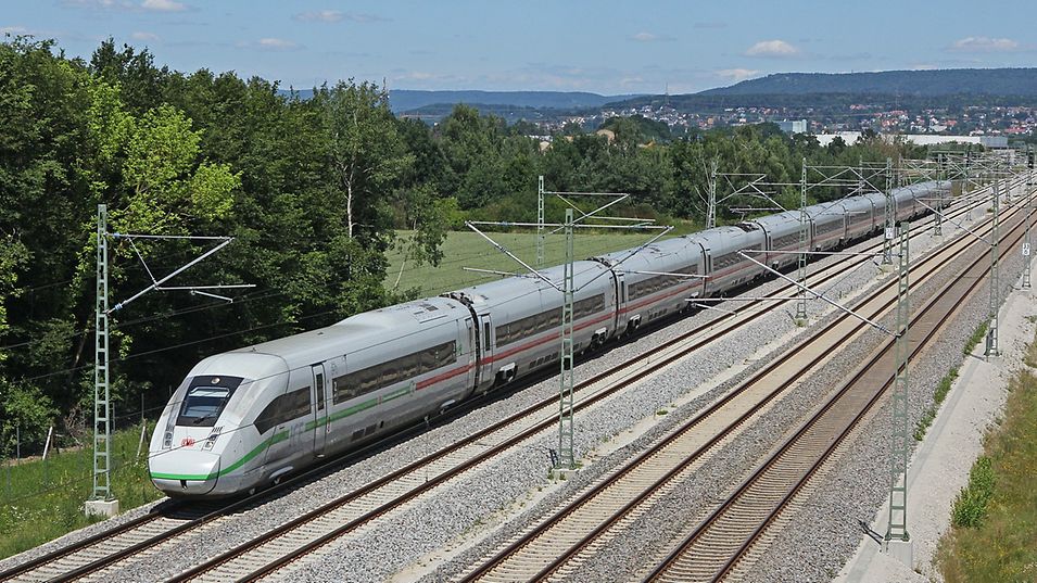 ICE 4 Baureihe 412 bei Baiersdorf (VDE 8).