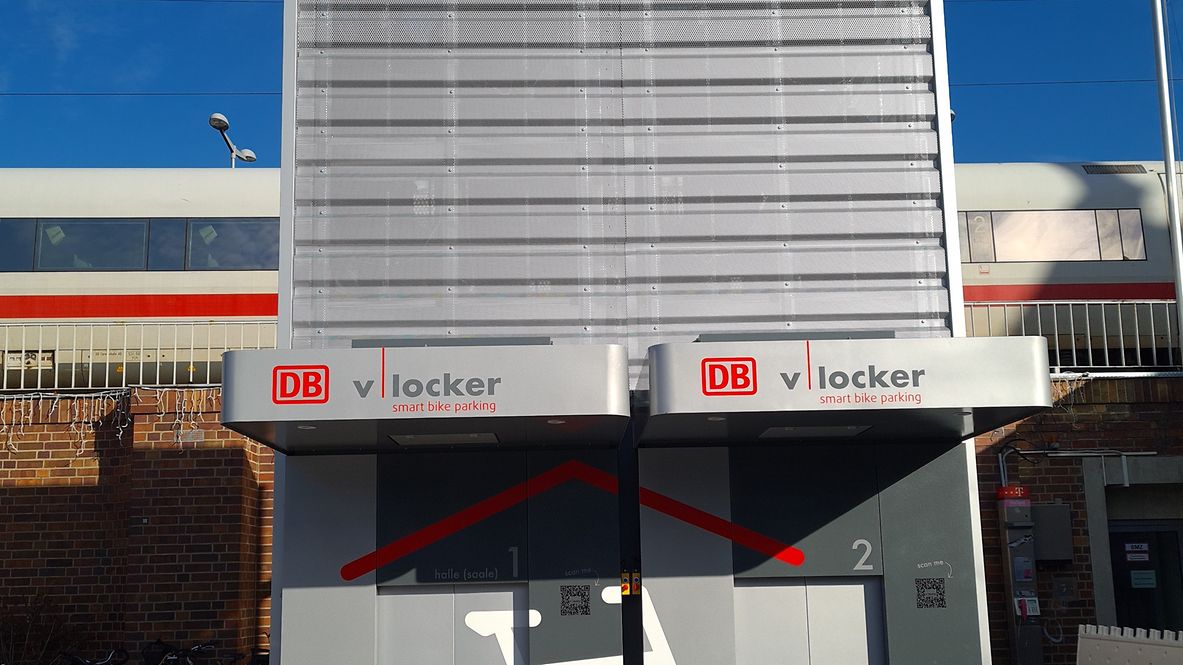 Außenansicht Fahrradparkhäuser am Bahnhof Halle (Saale)