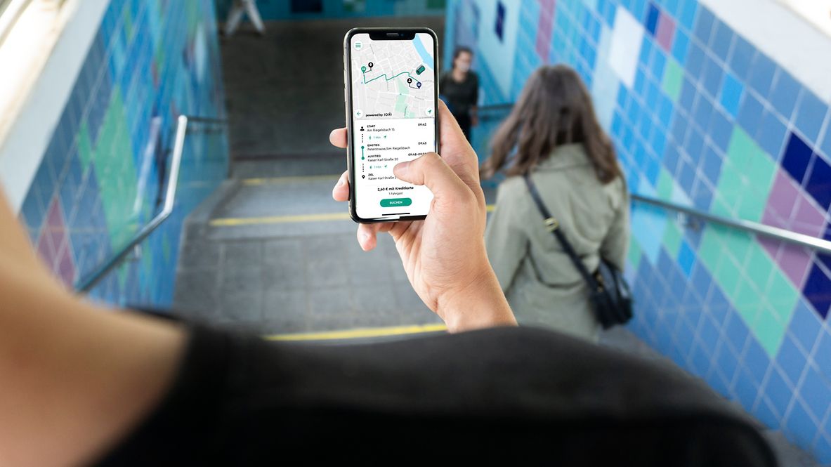 Die Buchung des Shuttles wird flexibel über eine Smartphone-App möglich sein. 