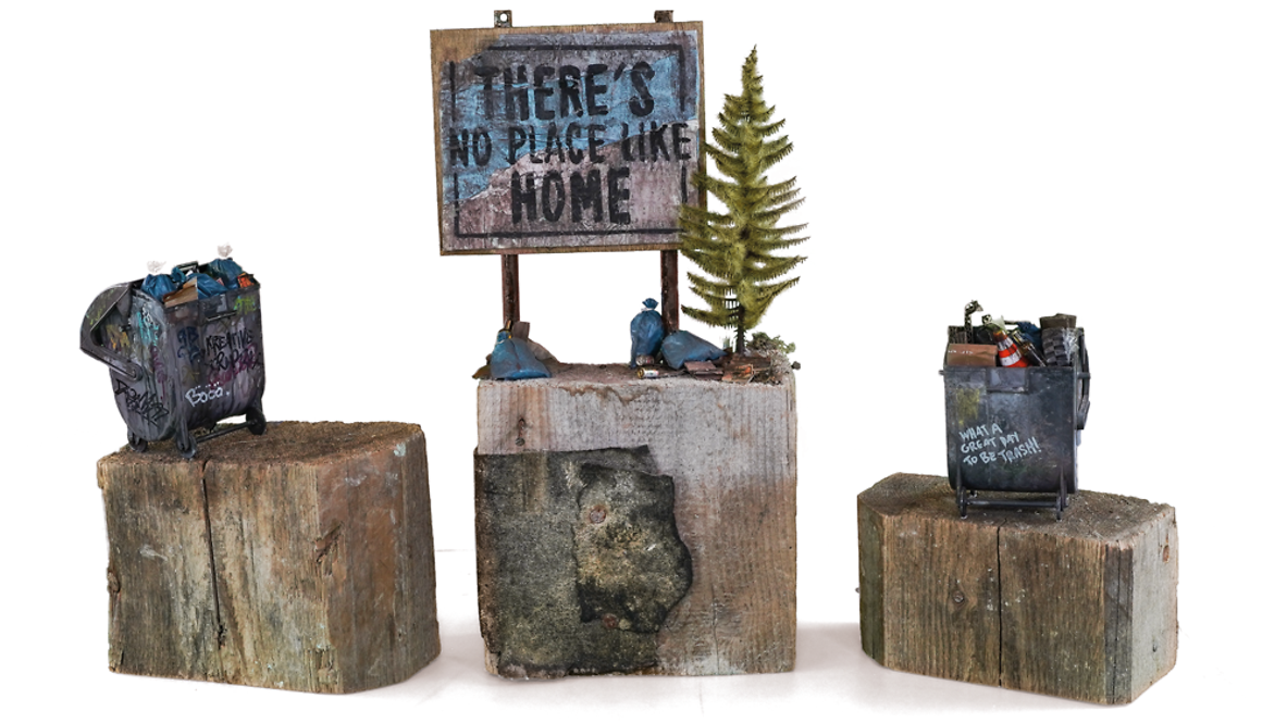 Kunstwerk aus Müll "Little Messages" von Paul Sous