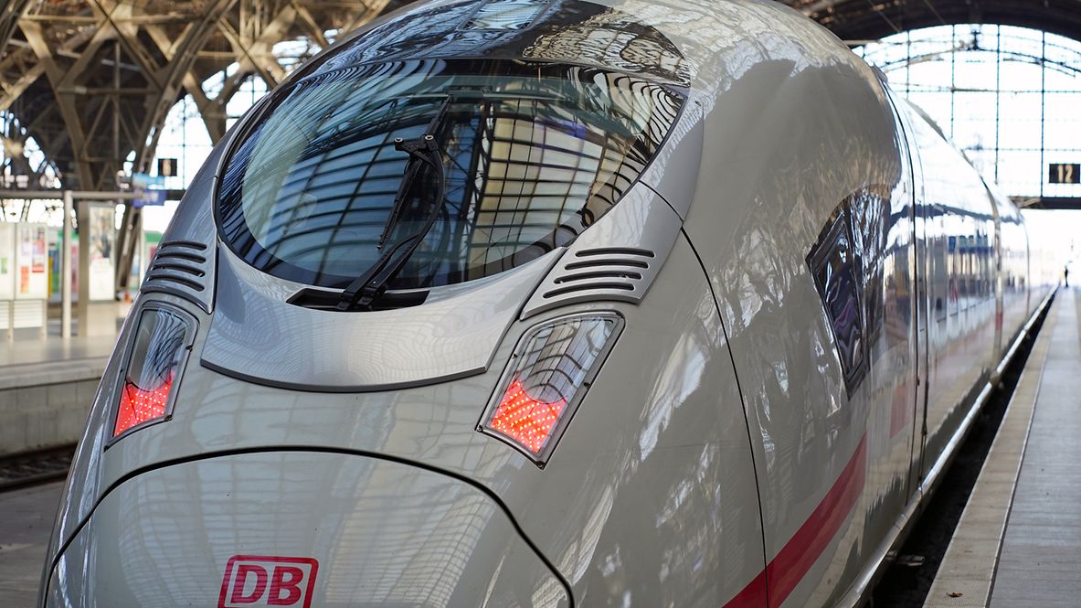 ICE 3neo Baureihe 408 auf Versuchsfahrt