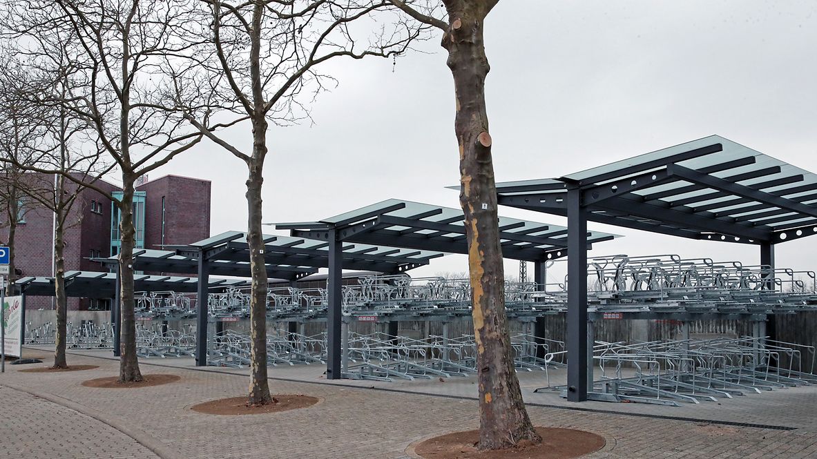 Fahrradparkplätze am Bahnhof Hockenheim