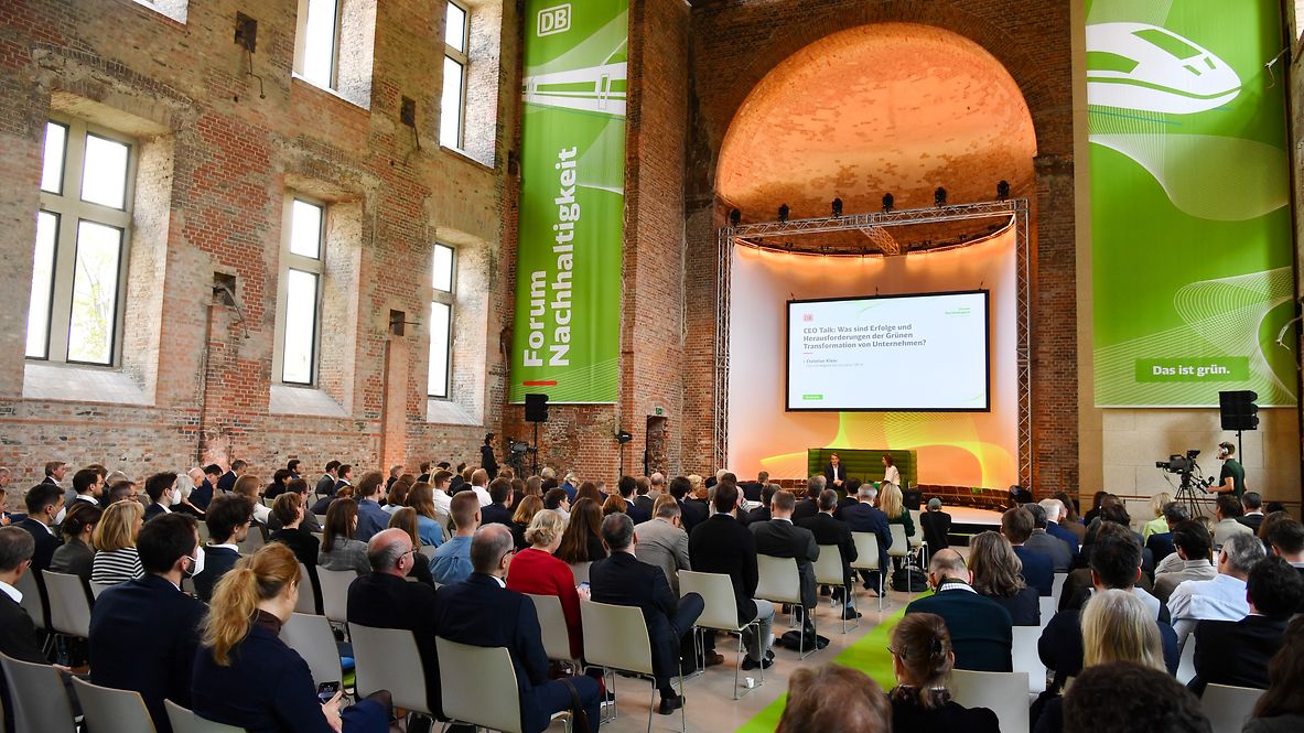 Publikum beim Forum Nachhaltigkeit der DB