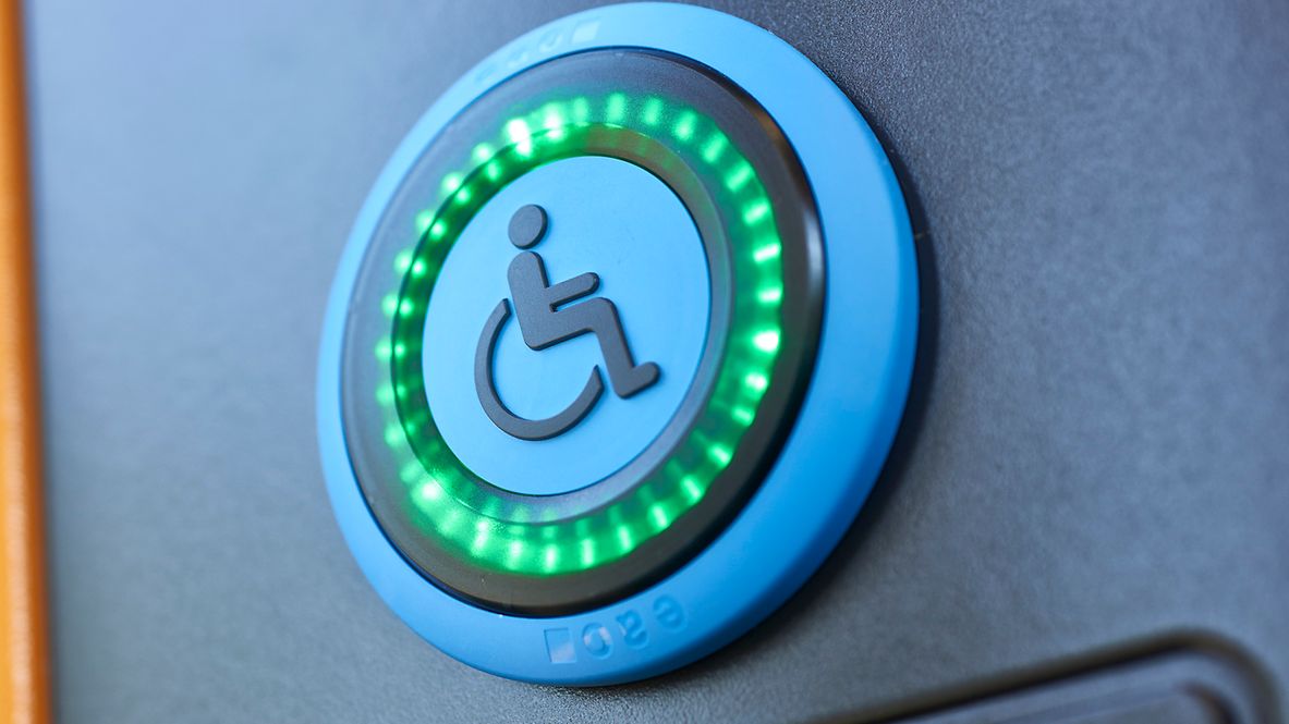 Türtaster für mobilitätseingeschränkte Reisende