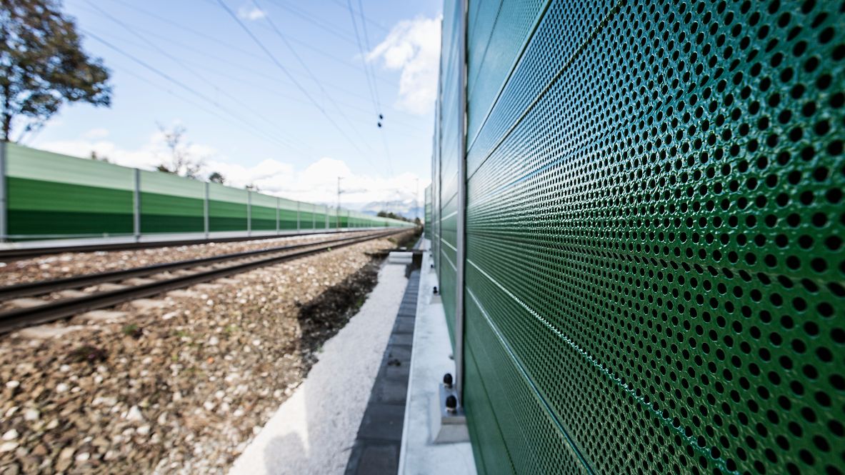 Nahaufnahme Lärmschutzwand