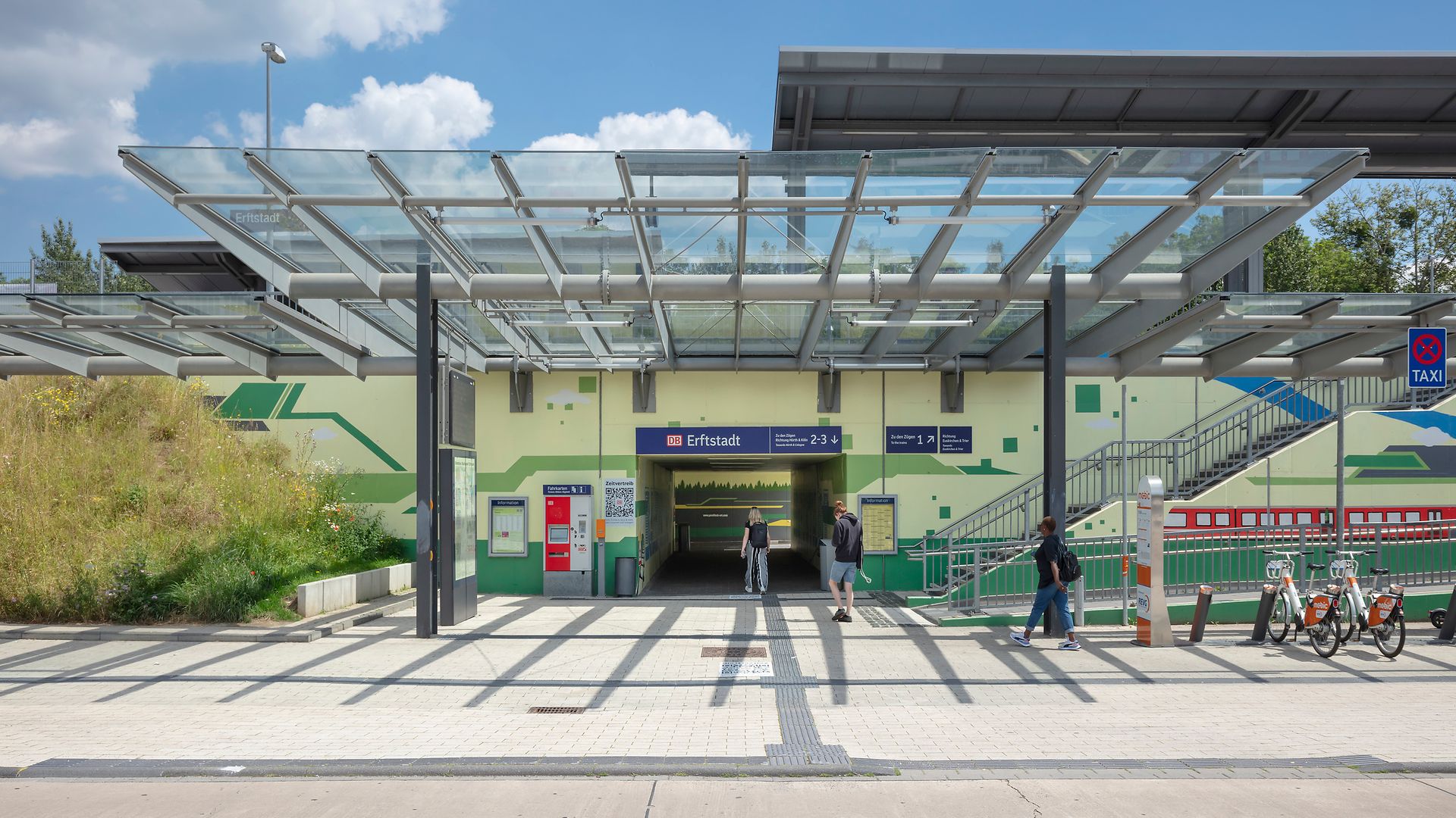 Eingang Zukunftsbahnhof Erftstadt