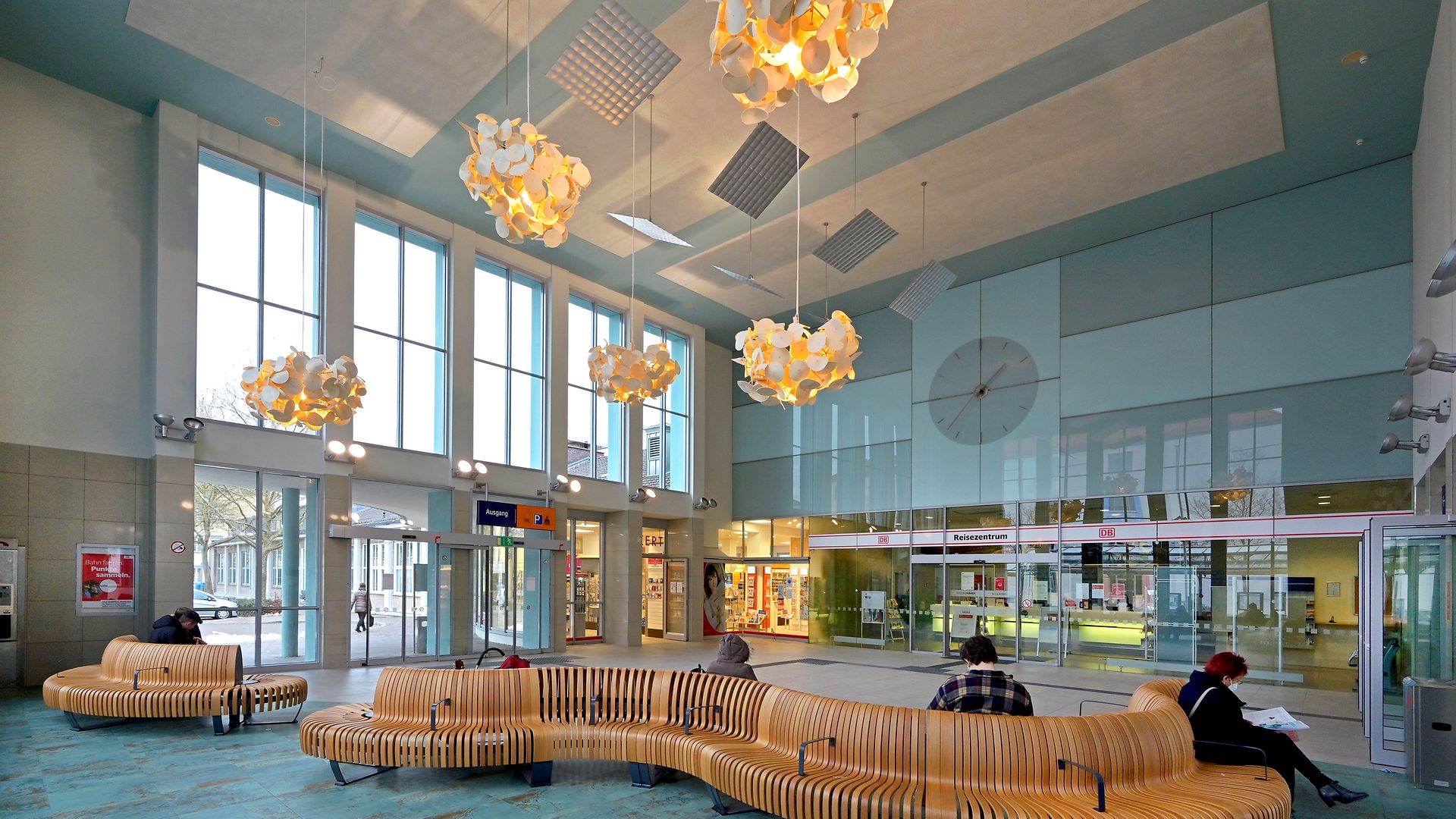 Empfangshalle Bahnhof Ansbach