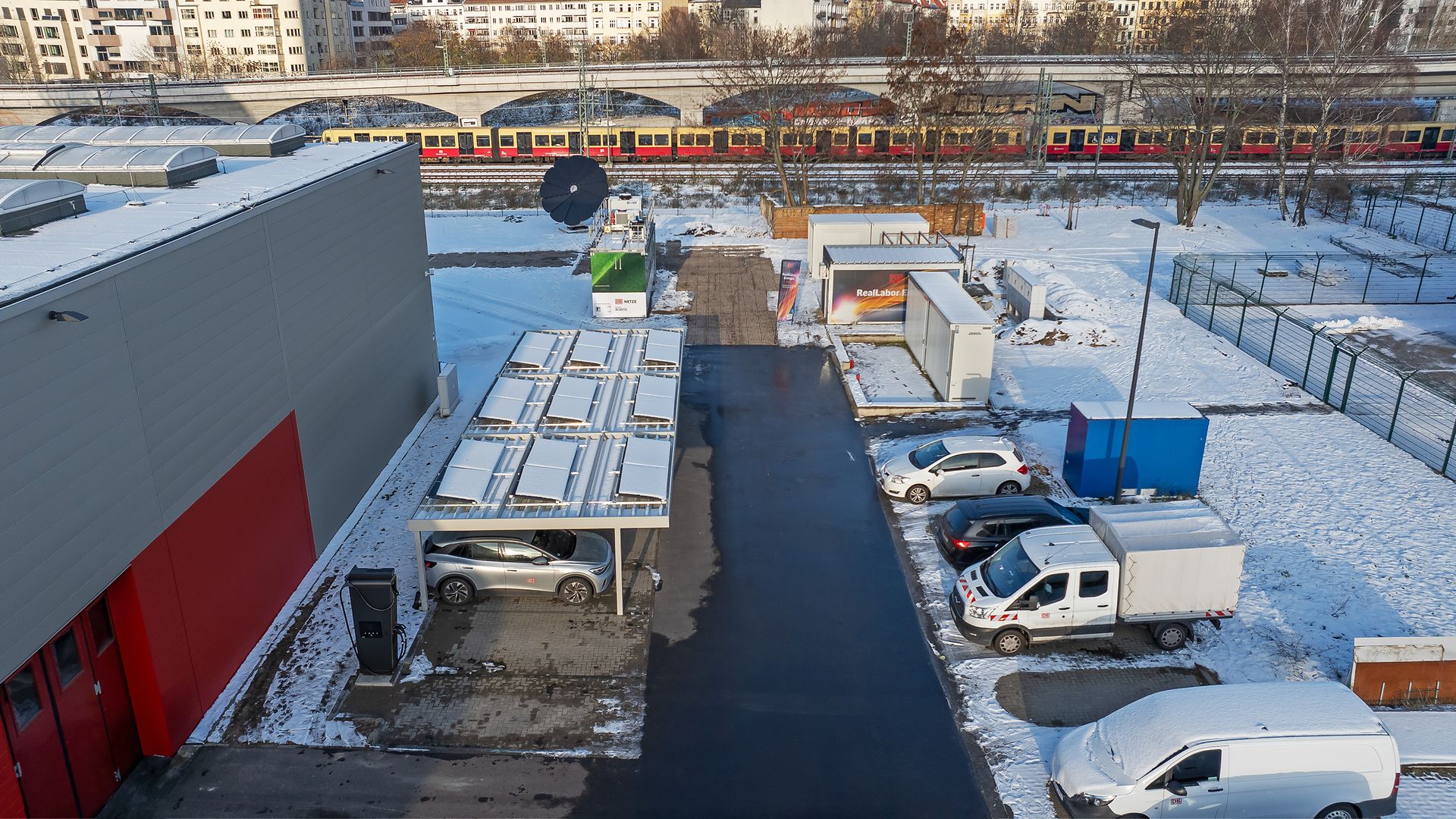 The RealLabor Energie site at Markgrafendamm in Berlin from above.